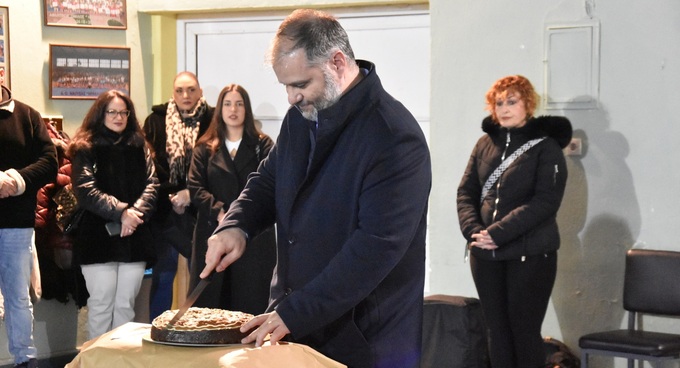 Παρουσία του Δημάρχου Νάουσας στις κοπές βασιλοπιτών πολιτιστικών και αθλητικών συλλόγων